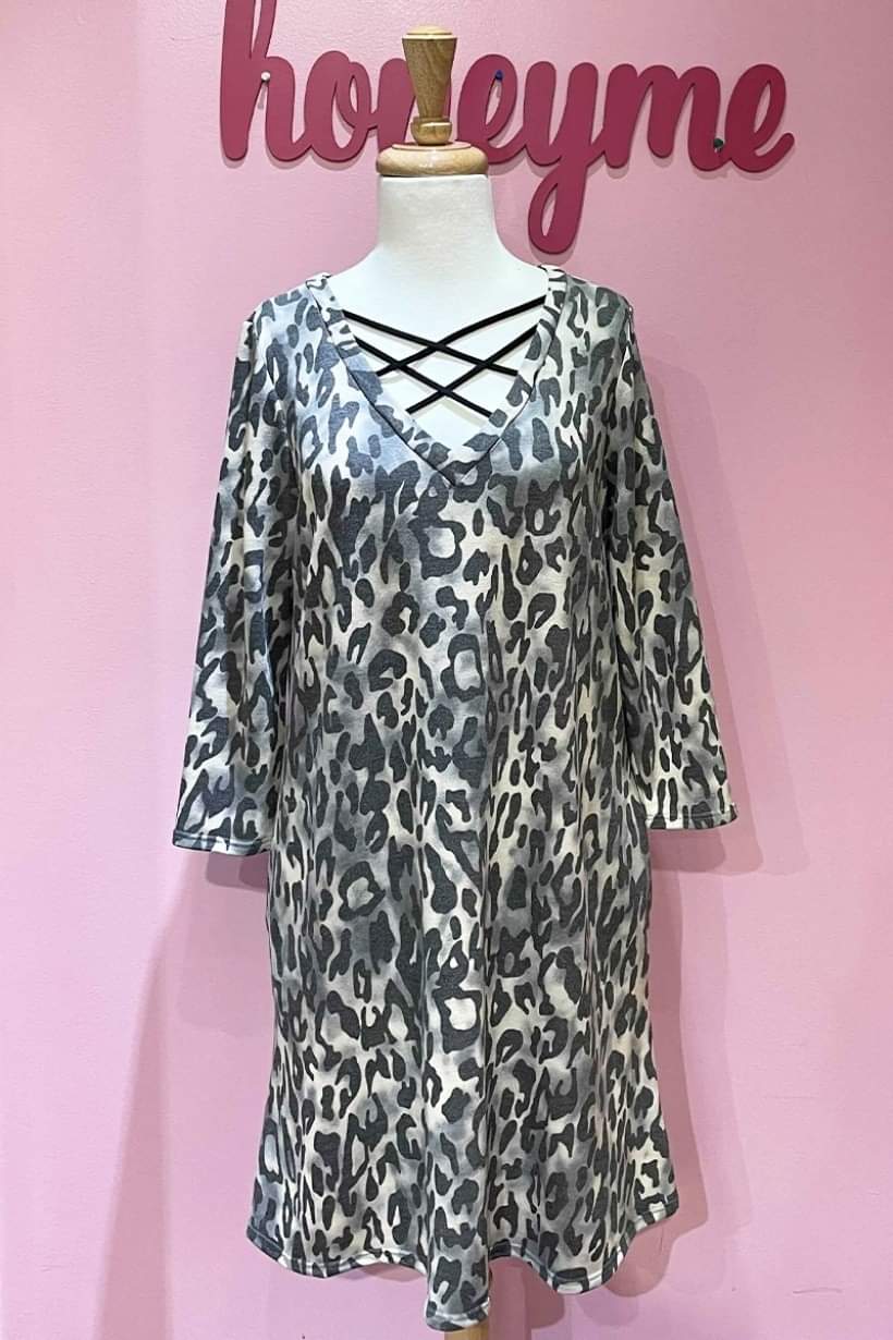 Crisscross 3 Quarter Sleeve Leopard Dress